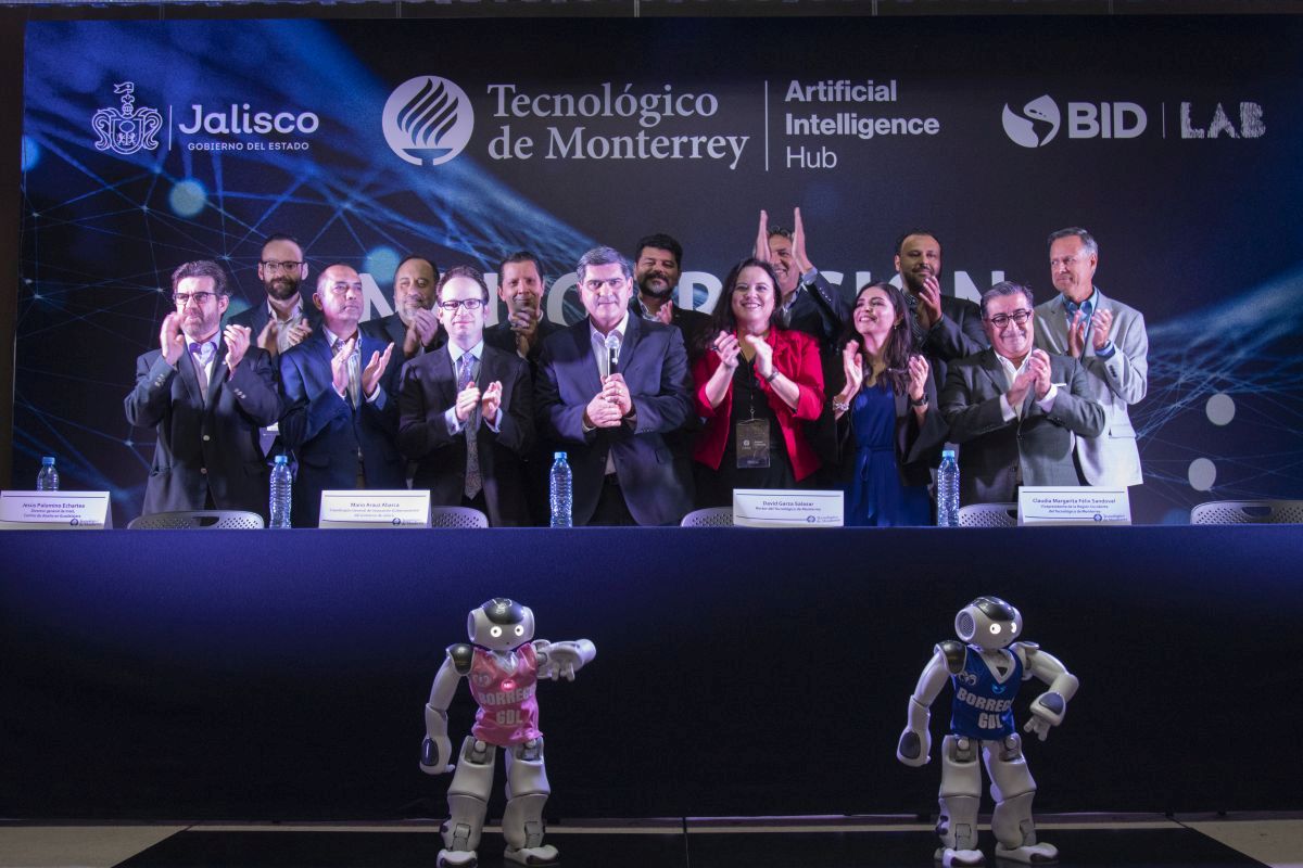 2019 lanzamiento del Hub de Inteligencia artificial universidad en Guadalajara