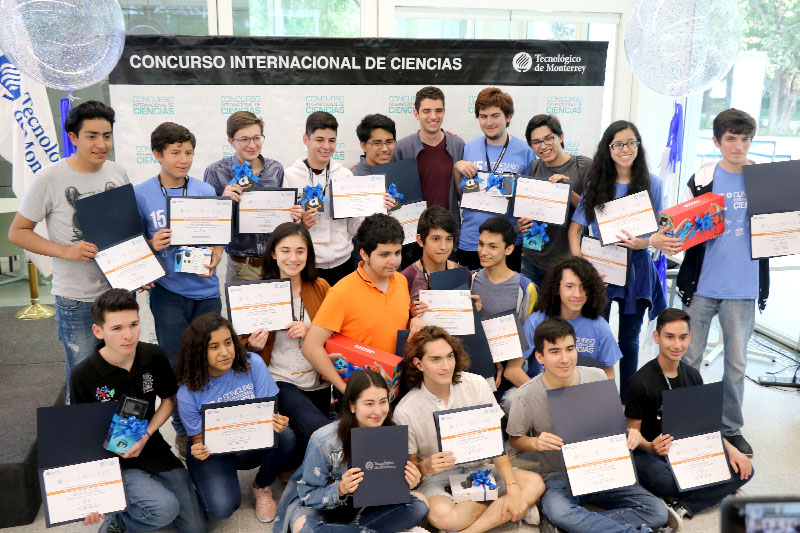 Finalistas y ganadores del 15 Concurso Internacional de Ciencias