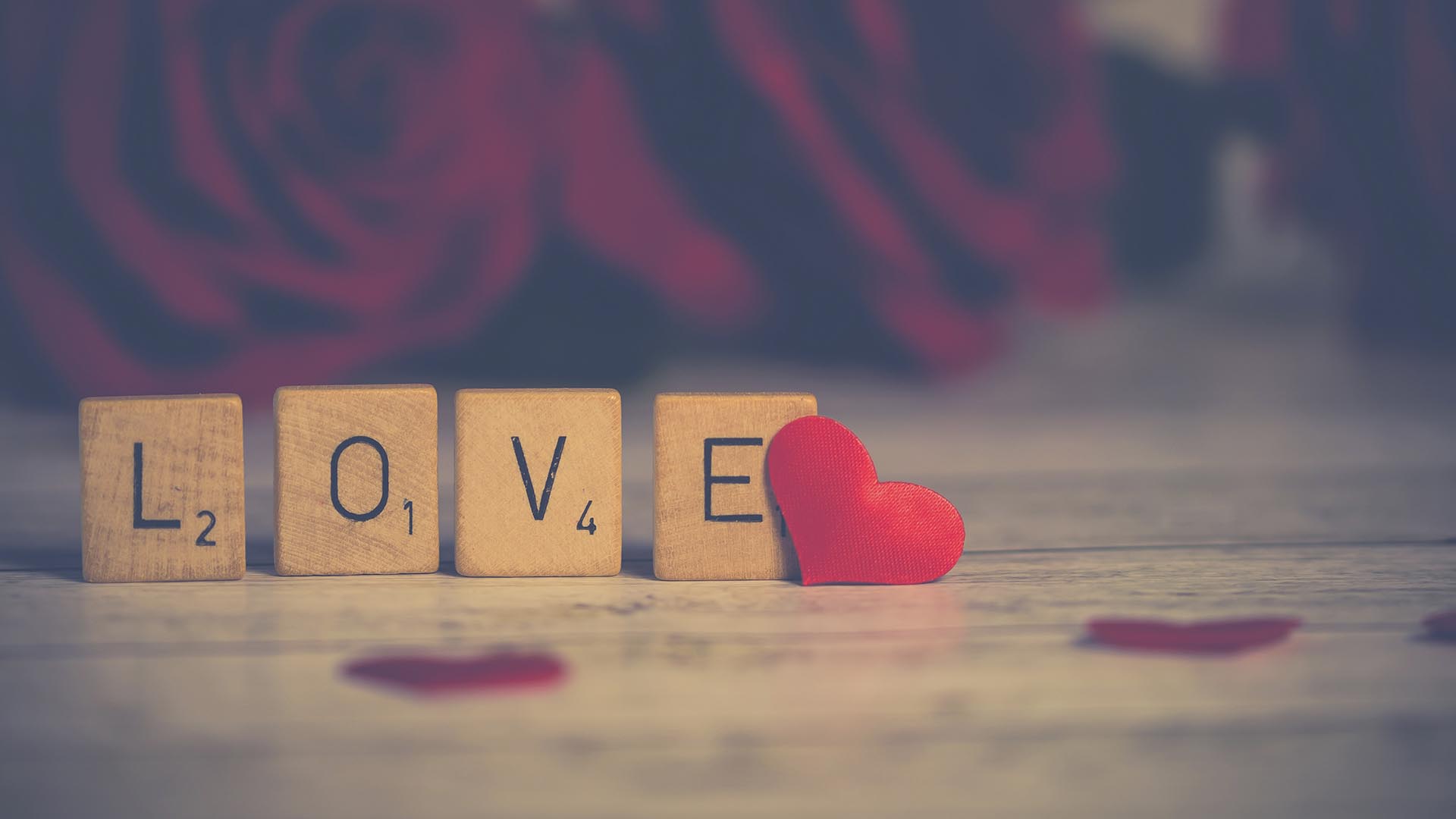 "El arte de amar": mitos y realidades del amor, según experto Tec