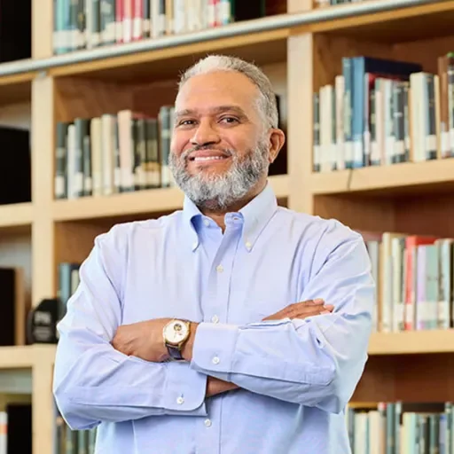 Feniosky Avelhermi Pena-Mora — Decano de la Escuela de Ingeniería y Ciencias