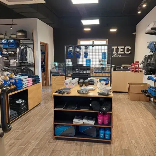 Interior Tienda TECStore Chihuahua