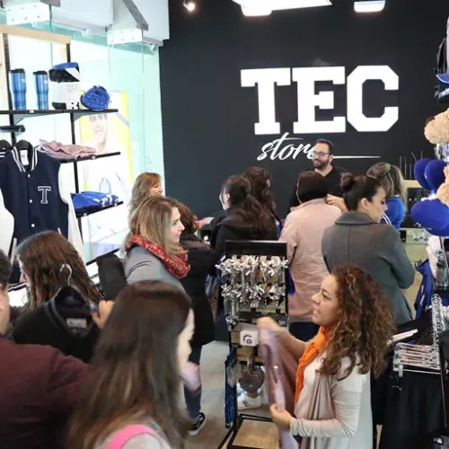 Interior Tienda TECStore San Luis Potosí