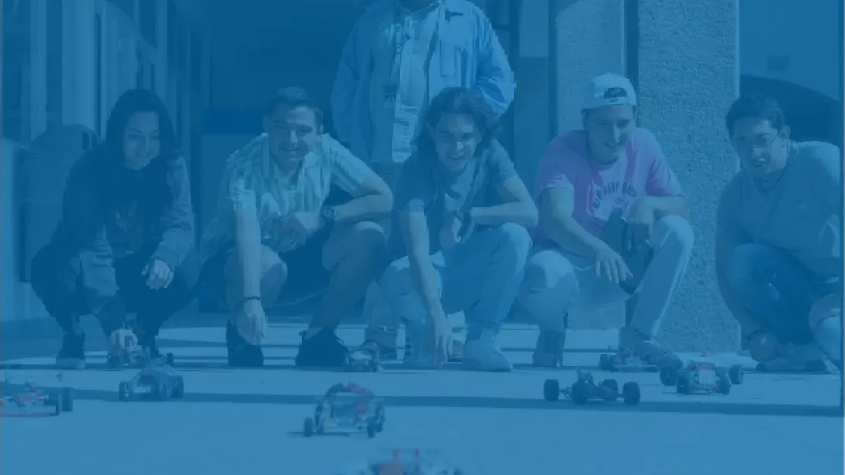 Alumnos con robots