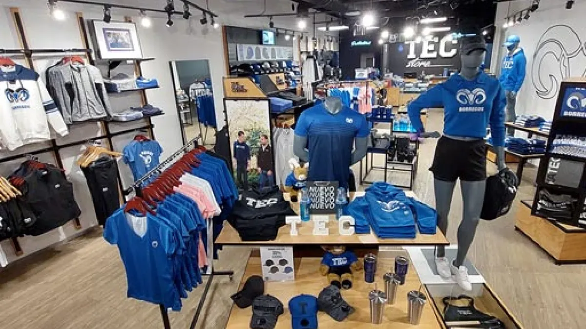 Interior Tienda TECStore Guadalajara