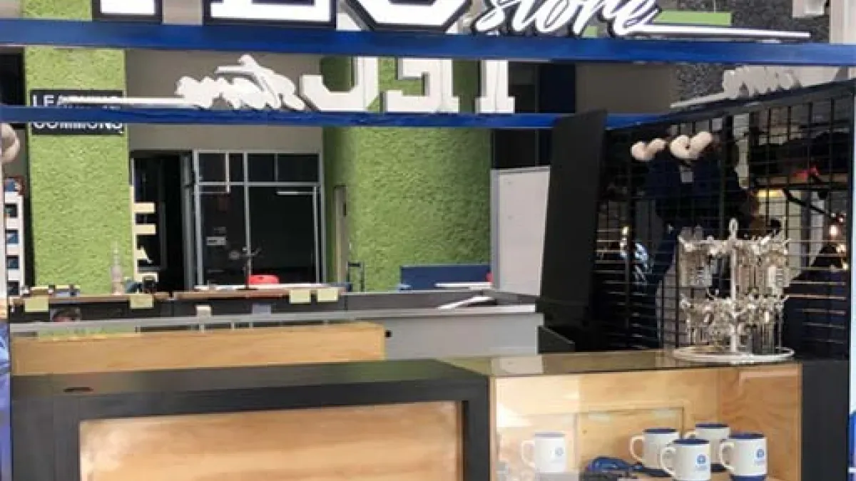 Tienda TECStore Kiosko Garza Lagüera
